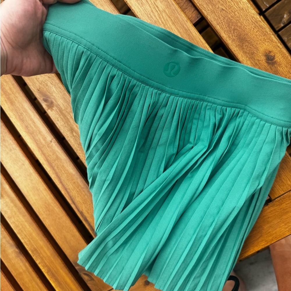 Lululemon Athletica Green Mini Skater Skirt